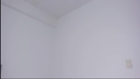 Snapshot of mia_cute25 chatting on January 17, 2026, 3:06 pm online show from January 17, 2026, 3:06 pm