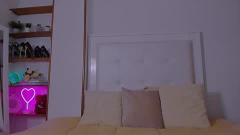 Snapshot of mia_daniellshot chatting on March 3, 2025, 12:37 pm Sarah Luna online show from March 3, 2025, 12:37 pm