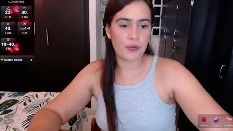 Mia online show from October 5, 2025, 2:10 am