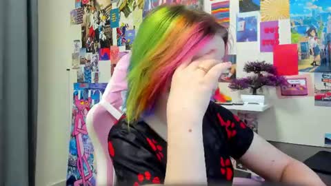 Mia online show from July 6, 2026, 3:03 am