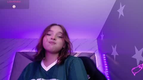 Mia online show from May 12, 2026, 2:03 pm