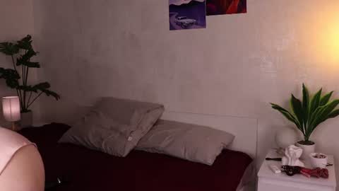 Snapshot of mia_frizz chatting on June 11, 2026, 9:18 am Mia online show from June 11, 2026, 9:18 am