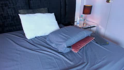 Snapshot of mia_garcia2 chatting on January 12, 2025, 1:00 am MIA online show from January 12, 2025, 1:00 am