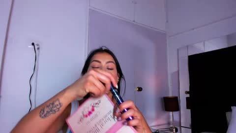 Snapshot of mia_garcia2 chatting on February 21, 2025, 9:00 pm MIA online show from February 21, 2025, 9:00 pm