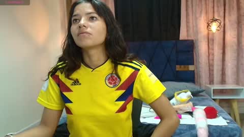 Snapshot of mia_holly__ chatting on October 19, 2025, 7:53 am  MIA HOLLY  online show from October 19, 2025, 7:53 am