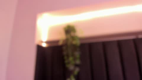  I am Mia  online show from January 16, 2025, 2:41 pm