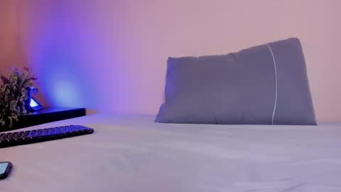 Snapshot of mia_holson chatting on February 7, 2026, 11:36 am I am Mia online show from February 7, 2026, 11:36 am