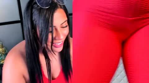 Snapshot of mia_hotwife chatting on March 11, 2025, 7:25 pm Mia.... Nice to meet you  thumb up me please its important online show from March 11, 2025, 7:25 pm