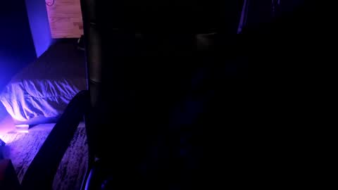 Val  online show from January 25, 2025, 8:21 pm