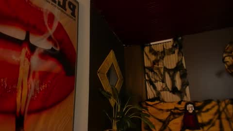 Val  online show from October 27, 2025, 11:25 am