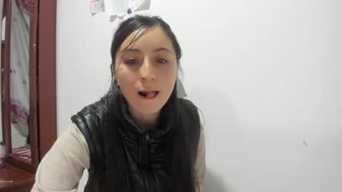 mia kaneee online show from February 16, 2025, 12:41 am