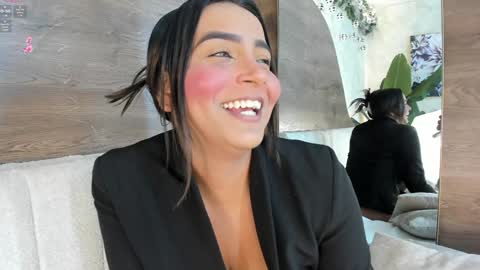 Snapshot of mia_lacy chatting on December 22, 2024, 1:45 am mia_lacy online show from December 22, 2024, 1:45 am