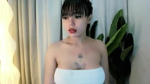 M I A online show from April 10, 2026, 10:09 am