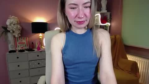 Snapshot of mia_luxx92 chatting on January 23, 2025, 7:54 am Mia online show from January 23, 2025, 7:54 am
