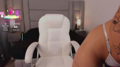    online show from October 24, 2025, 7:54 pm