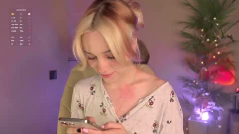 mia_milagros online show from March 23, 2026, 1:53 am