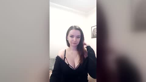 Mia online show from July 2, 2026, 11:33 pm