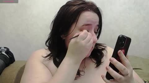 Snapshot of mia_muv chatting on February 8, 2026, 10:18 am mia_muv online show from February 8, 2026, 10:18 am