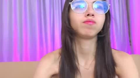 Mia online show from February 28, 2026, 12:06 pm