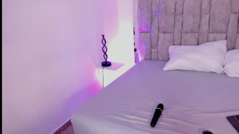 Mia nyxie online show from April 11, 2026, 3:00 am