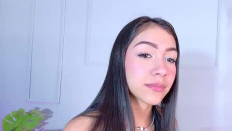 mia_oconner online show from September 22, 2025, 8:33 pm