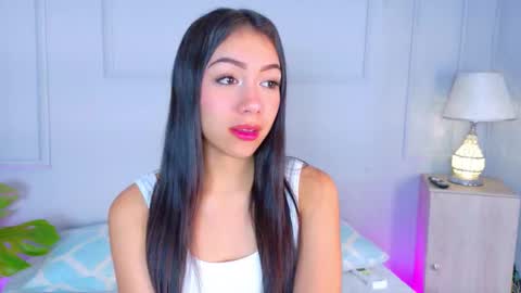 mia_oconner online show from September 24, 2025, 8:45 pm