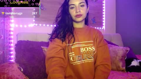 Snapshot of mia_petitebaby chatting on March 9, 2025, 2:18 am  Ma  online show from March 9, 2025, 2:18 am