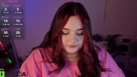 Mia online show from April 10, 2026, 1:33 am