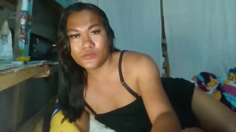 mia_revita online show from May 19, 2026, 9:10 pm