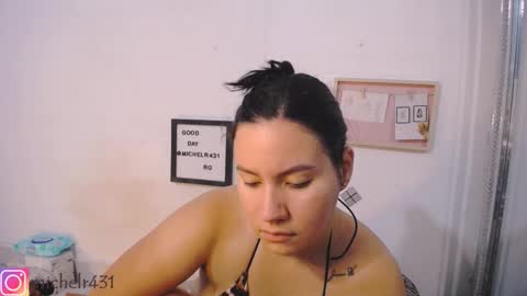 mia reys online show from September 29, 2025, 11:59 am