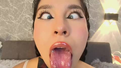 Snapshot of mia_roux13 chatting on February 22, 2025, 10:52 pm Mia Roux online show from February 22, 2025, 10:52 pm