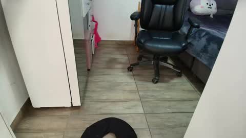 Mia Sepulveda online show from May 11, 2026, 3:40 pm