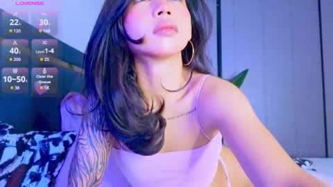 Snapshot of mia_sirenia chatting on February 8, 2026, 3:59 pm Mia online show from February 8, 2026, 3:59 pm