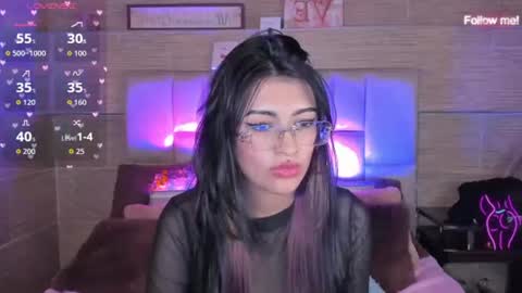 Snapshot of mia_smoke_ chatting on August 3, 2026, 9:04 am Mia online show from August 3, 2026, 9:04 am