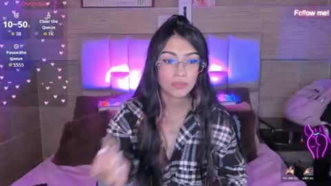 Snapshot of mia_smoke_ chatting on August 4, 2026, 12:36 am Mia online show from August 4, 2026, 12:36 am