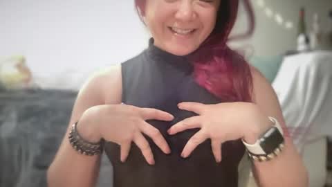 Mia online show from April 12, 2026, 2:38 am