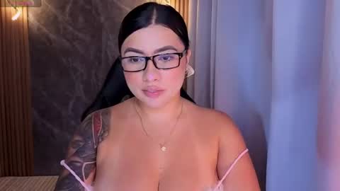mia_velvet65 online show from July 22, 2026, 4:37 am