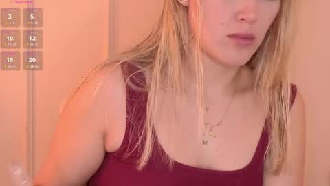 Snapshot of mia_white11 chatting on May 25, 2026, 2:12 pm Mia White online show from May 25, 2026, 2:12 pm