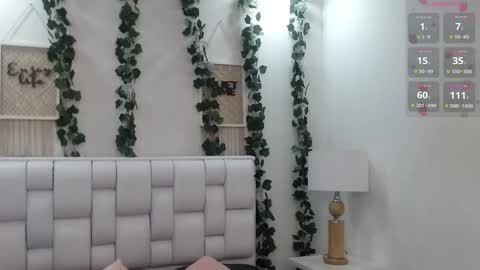 Snapshot of miaa_gh1 chatting on May 15, 2026, 11:17 am Mia online show from May 15, 2026, 11:17 am