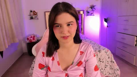 Mia  online show from March 20, 2026, 4:34 pm