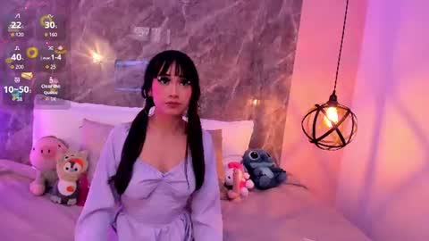 Mia online show from July 30, 2026, 12:15 pm