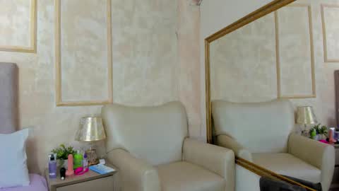 Miaasummer online show from March 28, 2026, 11:32 am