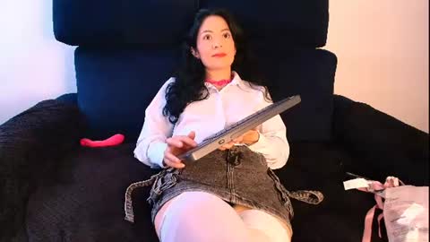 miabeautyxxx online show from July 29, 2026, 1:53 pm