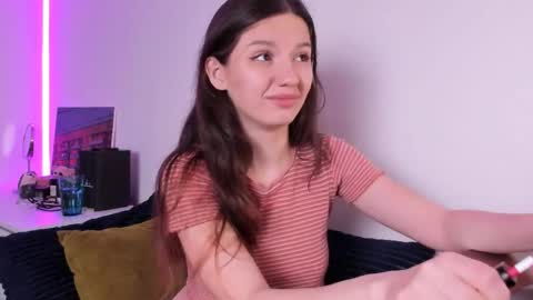 mia online show from June 5, 2026, 12:39 am