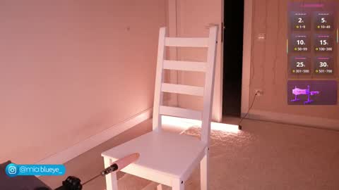 Snapshot of miablueye chatting on February 4, 2026, 7:53 pm miablueye online show from February 4, 2026, 7:53 pm