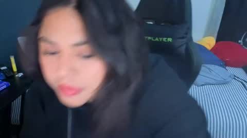 Snapshot of miacanela_xo chatting on March 15, 2026, 11:33 pm Mia online show from March 15, 2026, 11:33 pm