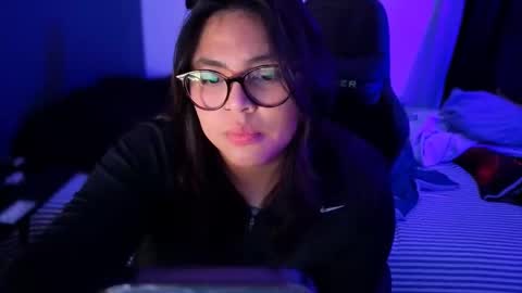 Snapshot of miacanela_xo chatting on April 5, 2026, 2:20 am Mia online show from April 5, 2026, 2:20 am