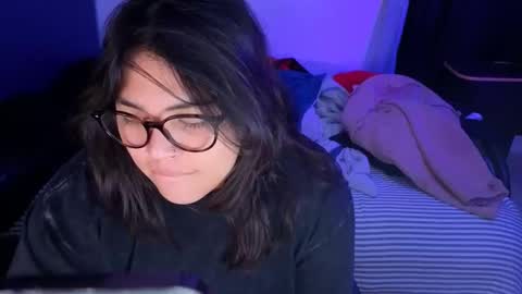 Snapshot of miacanela_xo chatting on April 6, 2026, 3:48 am Mia online show from April 6, 2026, 3:48 am