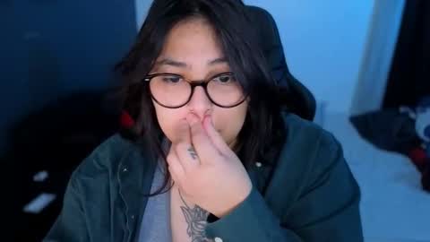 Snapshot of miacanela_xo chatting on April 16, 2026, 2:23 am Mia online show from April 16, 2026, 2:23 am