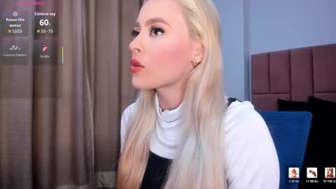 MiaCarper online show from February 26, 2026, 8:52 pm